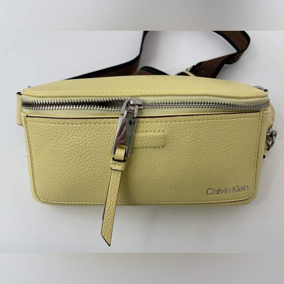 Calvin Klein Millie Crossbody - Picture 3 of 6
